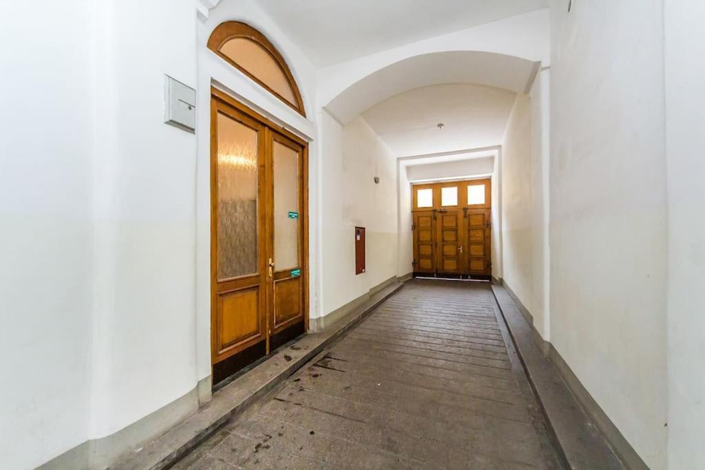 B.O.B. Klimentska Praga Exterior foto